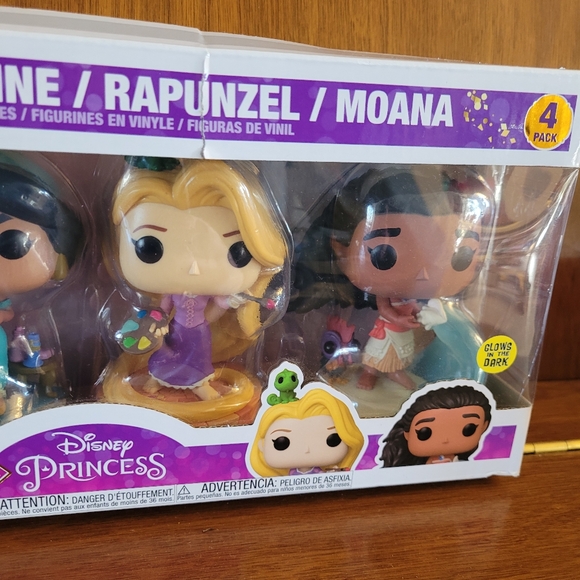 Brand New in box- Funko pop Disney princesses set - Picture 4 of 5